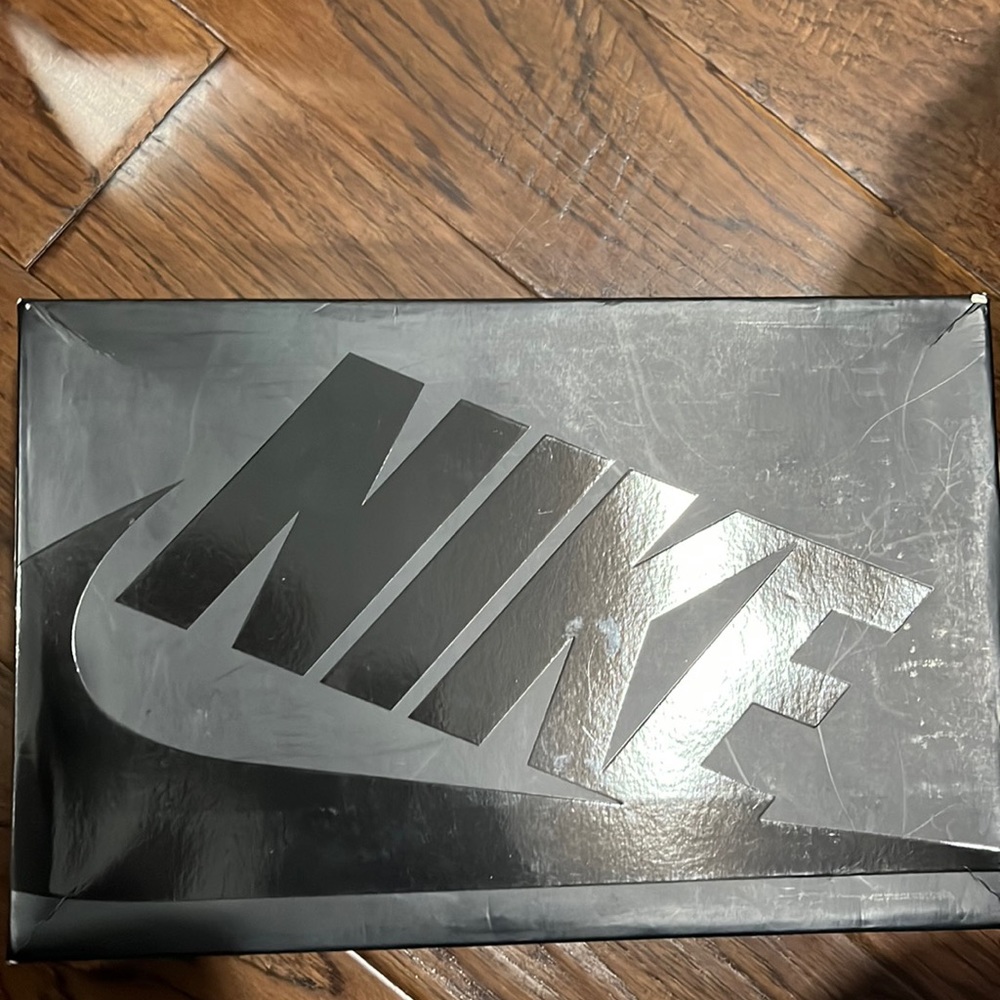 Kids sneakers